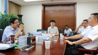 HJC黄金城平台集团董事长肖厚忠到访赣榆区人民政府