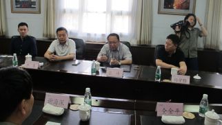 HJC黄金城平台集团副总裁张峰赴宣化钢铁公司考察